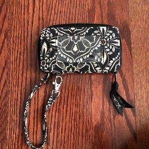 Vera Bradley Wallet/Wristlet - Barcelona